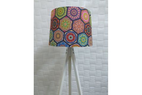 ÜÇ AYAKLI LAMBADER TRİPOD BEYAZ AYAK ETNİK BAŞLIK