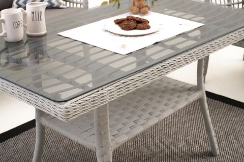 ÇEŞME OTURMA GRUBU, GRİ