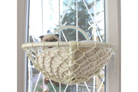 GRANT KEDİ CAM ASKILI VANTUZLU KEDİ YATAĞI, BEYAZ