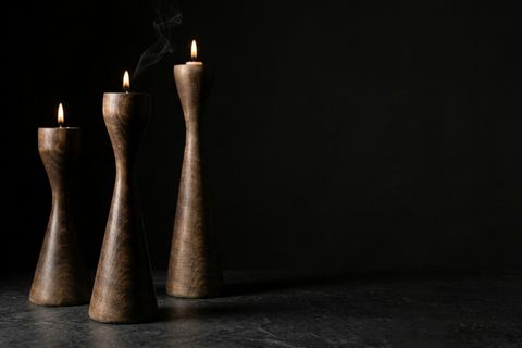 AHENK KAYIN AHŞAP ÜÇLÜ ŞAMDAN SETİ, KOYU CEVİZ,  15-20-25 CM