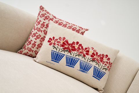 TAKUSAN KARE KIRLENT, KIRMIZI ETNİK DESEN, 50X50