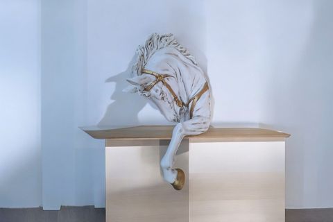 DUVAR AT HEYKELİ DEKORATİF OBJE