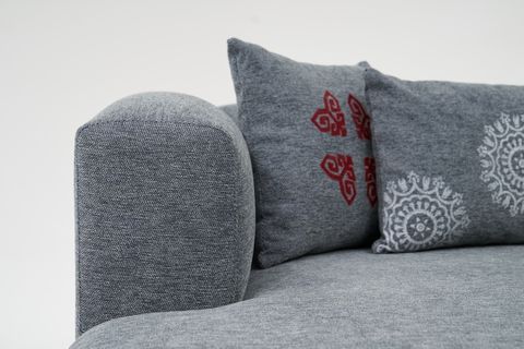 SAİMİN KARE KIRLENT KILIFI, KIRMIZI ETNİK DESEN, 50X50
