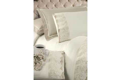 DİANA DANTELLİ PAMUK SATEN NEVRESİM TAKIMI, ÇİFT KİŞİLİK, KREM BEJ