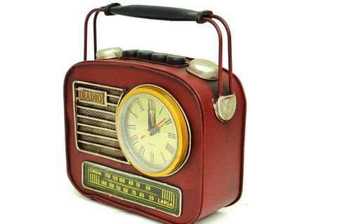 DEKORATİF METAL RADYO SAATLİ KUMBARA C0311