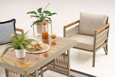 FLORES BAHÇE OTURMA GRUBU