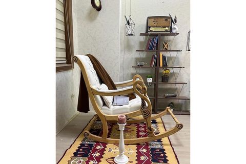 ASEDİA VİNTAGE KAPİTONELİ SALLANAN SANDALYE, KREM, AHŞAP, NATUREL AYAK