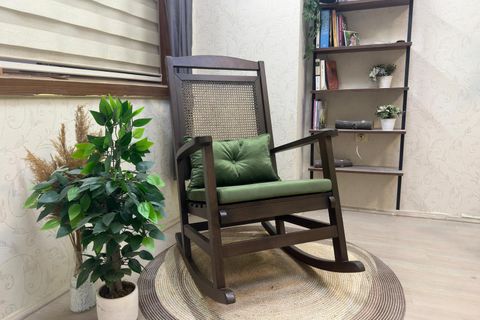 ASEDİA VERANDA HASIRLI MİNDERLİ SALLANAN SANDALYE, YEŞİL, CEVİZ AYAK
