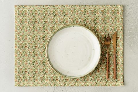 YASEMİN BAHÇESİ PAMUKLU DÖRT ADET AMERİKAN SERVİSİ