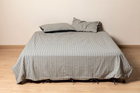 COZY ÇİFT TARAFLI YIKANMIŞ PAMUKLU NEVRESİM SETİ, KİNG SİZE, ANTRASİT