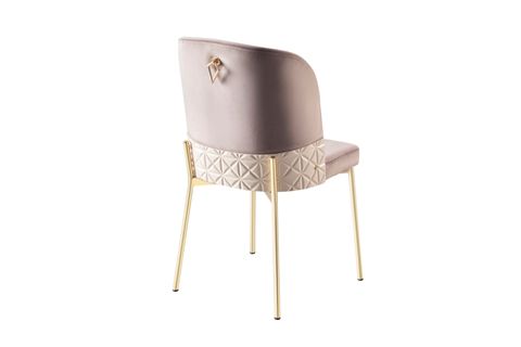 BARCELONA YEMEK ODASI TAKIMI, AYTAŞI