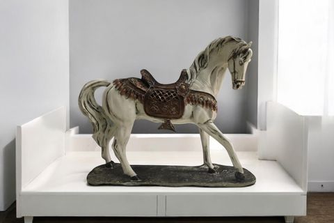 EĞERLİ BÜYÜK AT HEYKELİ BİBLO