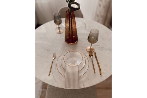 TULİP MASA, BEYAZ MERMER, BEYAZ AYAK, 90X90