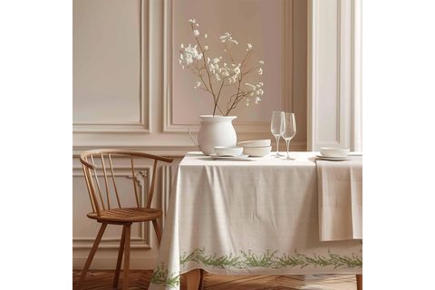 VİYANA BORDÜR PAMUK MASA ÖRTÜSÜ, 100X100 CM