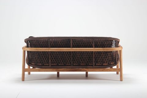 İNCİ BAHÇE TAKIMI, KAHVERENGİ