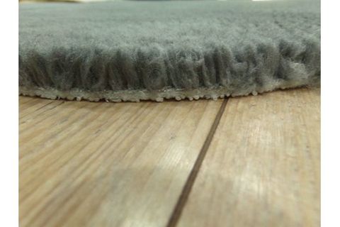 BALAT HALI DEKORATİF BEYAZ-GRİ-DESENLİ PELUŞ PAPATYA DESEN HALI AÇIK GRİ - 150X150