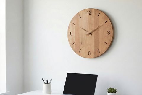 ODAK KAYIN AHŞAP LAZER KAZIMA DUVAR SAATİ, 40 CM
