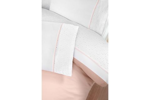 SİLKAREA LAVİNİA V1 LASTİKLİ ÇARŞAF NEVRESİM TAKIMI, %100 PAMUK SATEN, ÇİFT KİŞİLİK, PUDRA PEMBE BEYAZ