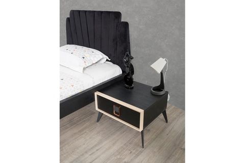 DORA GENÇ ODASI TAKIMI, 3 KAPAKLI