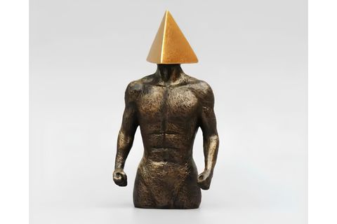 GEOMETRİK ADAM OBJE, ÜÇGEN