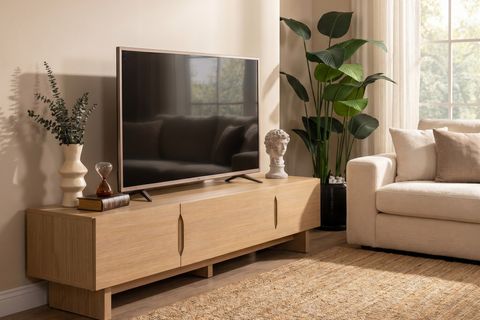 BOLD TV SEHPASI, 3 ÇEKMECELİ