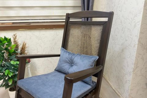 ASEDİA VERANDA HASIRLI MİNDERLİ SALLANAN SANDALYE, ANTRASİT, CEVİZ AYAK