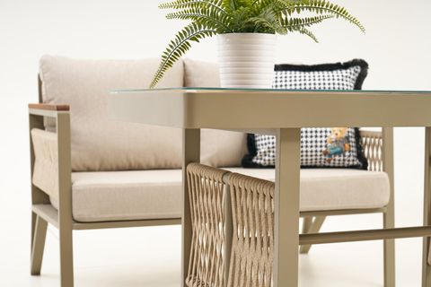 FLORES BAHÇE OTURMA GRUBU