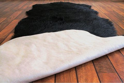 TAPPETO KUZU POSTU, SİYAH, 70X200