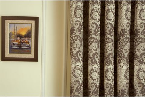 MASSARELLİ FON PERDE DAMASK DESEN KOYU KAHVE 1-2,5 ORTA SIK PİLE 100X260