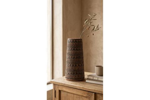 SİYAH EL YAPIMI TERRACOTTA VAZO KABARTMALI BOHO DEKOR