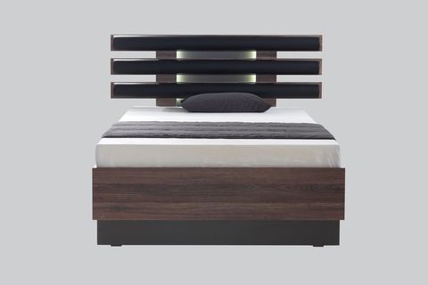 ARTEMİS GENÇ ODASI TAKIMI, 4 KAPAKLI