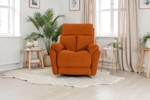 AMSTERDAM MASAJLI ELEKTRIKLI TV KOLTUĞU SALLANIR, KİREMİT