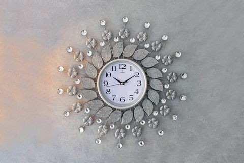 DEKORATİF METAL DUVAR SAATİ 10