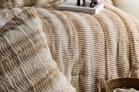 JENNY ÇİFT KİŞİLİK COMFORTER YATAK ÖRTÜSÜ SETİ, BEJ