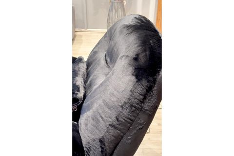PREMİUM SALLANAN BABA KOLTUĞU SİYAH TAVŞAN TÜYÜ
