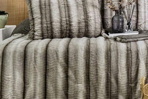 JENNY ÇİFT KİŞİLİK COMFORTER YATAK ÖRTÜSÜ SETİ, KREM