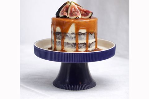 FLUTED AYAKLI SUNUM TABAĞI, LACİVERT KREM