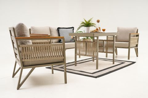 FLORES BAHÇE OTURMA GRUBU