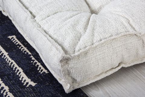 SOFA BUKLET KAPİTONELİ YER VE SEDİR MİNDERİ, BEYAZ