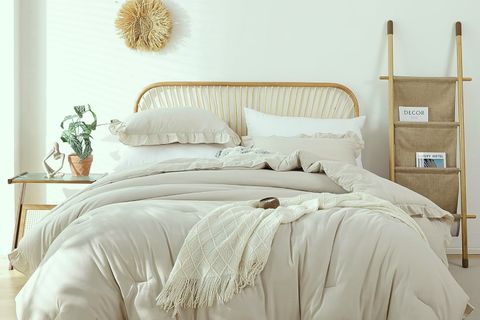 MAKİ PAMUKLU FIRFIRLI NEVRESİM VE YASTIK KILIFI SETİ, FUŞYA