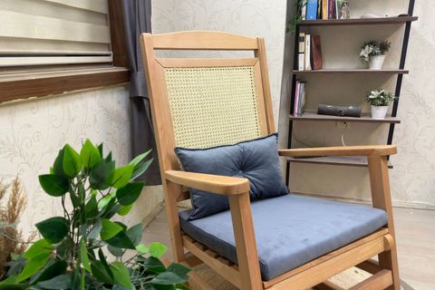 ASEDİA VERANDA HASIRLI MİNDERLİ SALLANAN SANDALYE, ANTRASİT, NATUREL AYAK