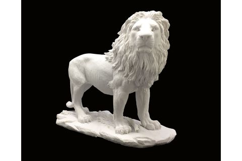 YÜRÜYEN ASLAN HEYKELİ