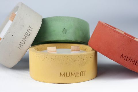 CONC SERİSİ SANDALWOOD KOKULU AHŞAP FİTİLLİ İKİLİ BETON MUM, KIRMIZI