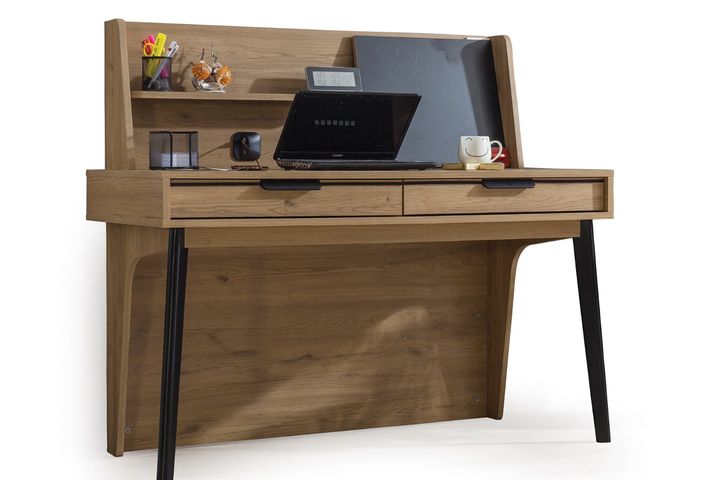 Colosseum Bureau, Walnoot