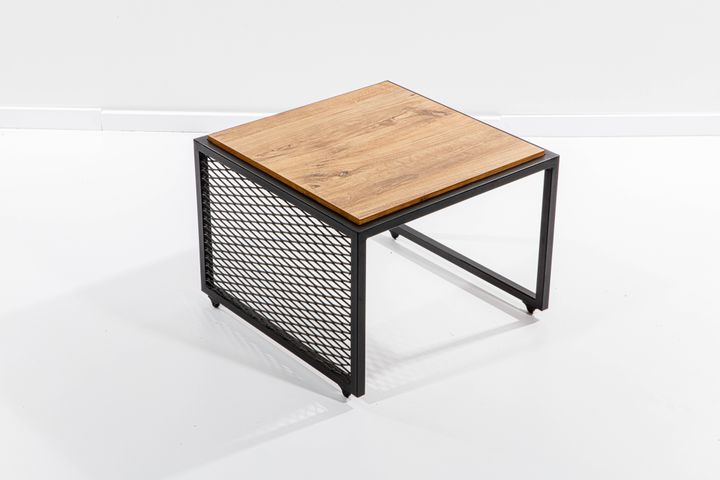 Valencia Salontafelset, Pijnboom