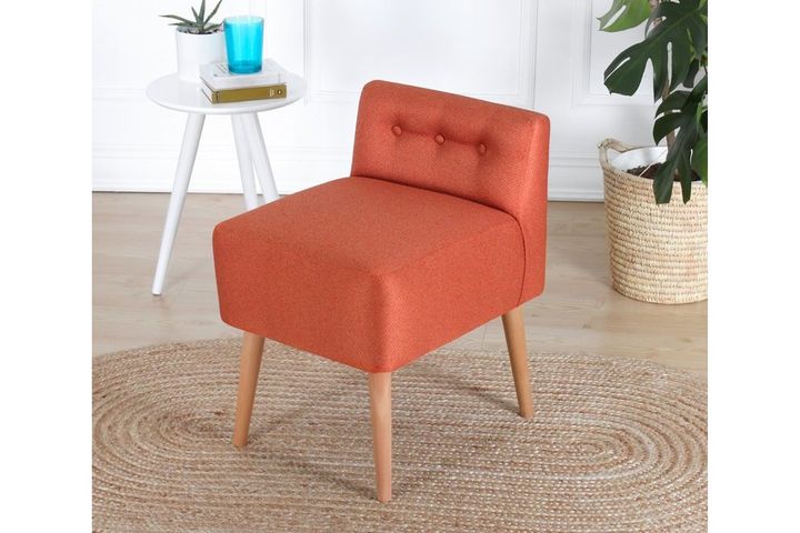 Locum Poef, Oranje