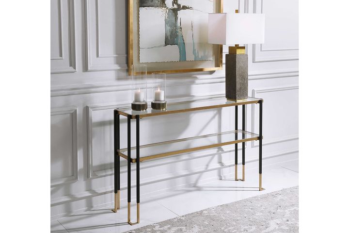 Fiorella Dressoir, Verouderd Zwart