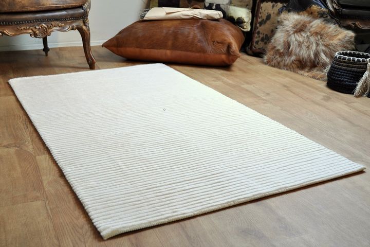Cleto Sheepskin Rug, 120 x 180 cm, Cream