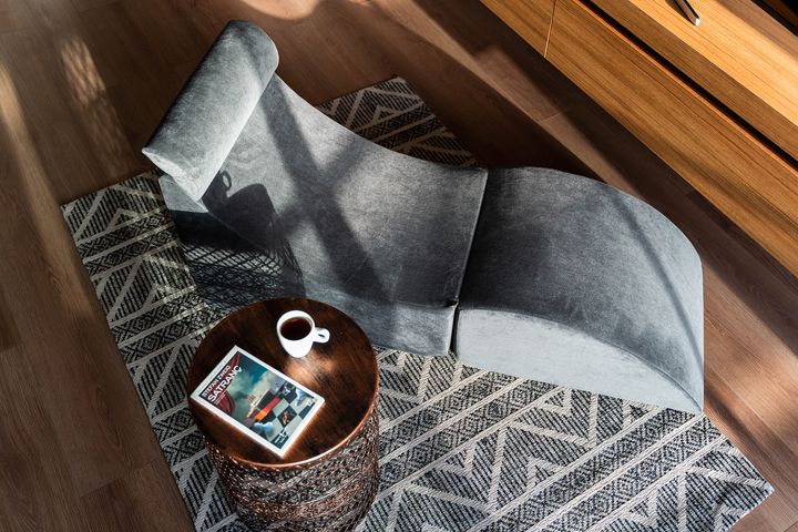 Bella Chaise Longue, Antraciet