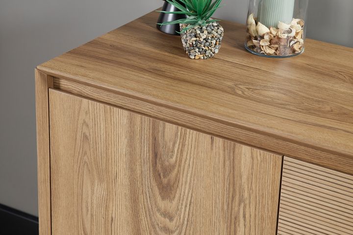 Avona Dressoire met 3 Deuren en 3 laden